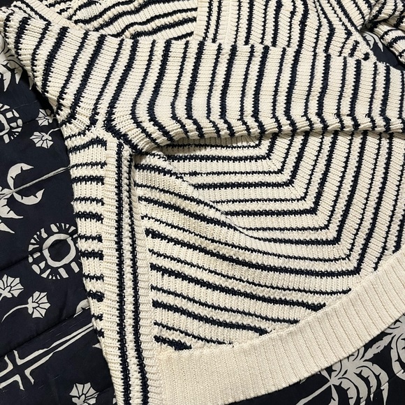 Veronica Beard kaela striped neck sweater - Picture 6 of 6